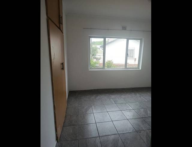 2 BEDROOM PROPERTY TO RENT IN BLUFF